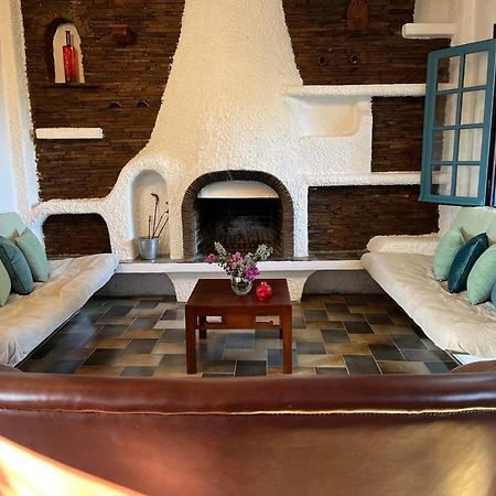 Villa Velissarios: Wonderful Villa Next To Beach Aegina Exterior photo