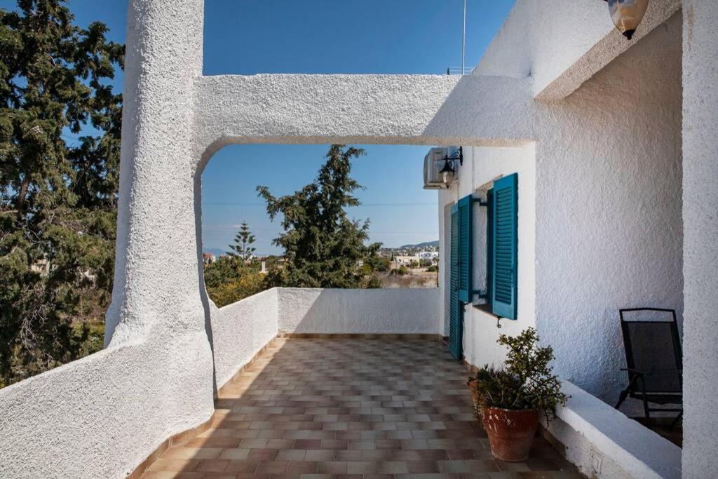 Villa Velissarios: Wonderful Villa Next To Beach Aegina Exterior photo